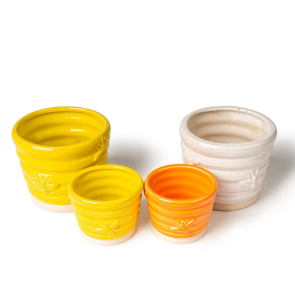 اپنی جگہ اور تحفے کے تجربے کو بلند کرنا چاہتے ہیں؟ خوبصورت مکھی کی تفصیل کے ساتھ اس موم کے سرامک موم بتی کا جار آزمائیں!