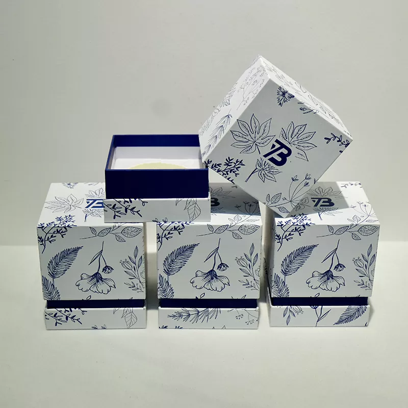 کسٹم پرفیوم ہاتھ سے تیار گفٹ باکس